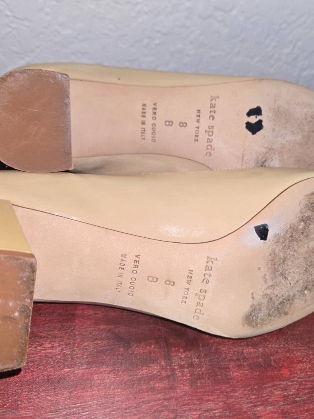 Kate Spade Italy Nude Patent Leather Block Heel Pumps Crystal Medallion Sz 8B - Picture 5 of 9